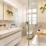 شقة Vivid Luxury - Bluehendes Barock-forum-schloss-downtown-modern *