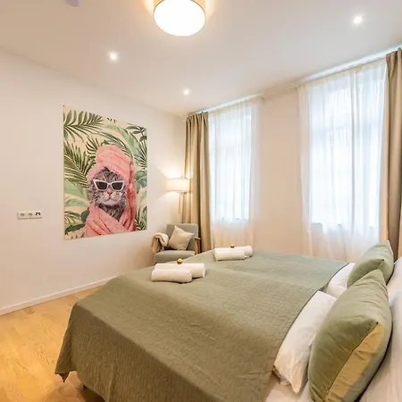 דירה Vivid Luxury - Bluehendes Barock-forum-schloss-modern לודוויגסבורג